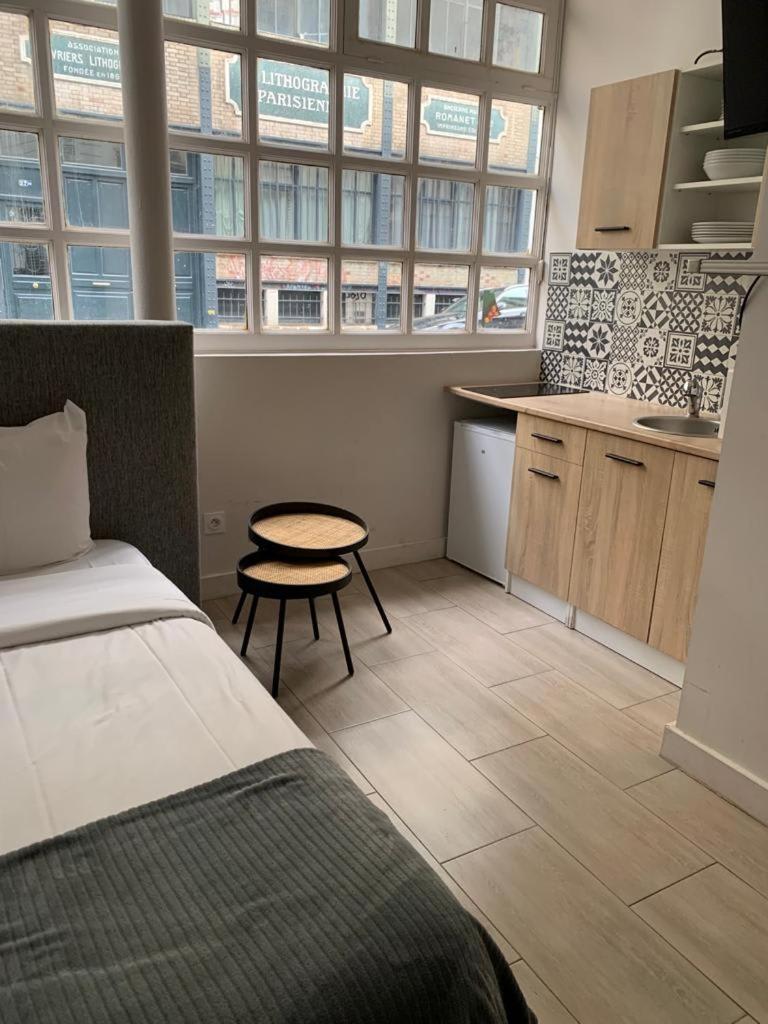 Bright Charming Modern Studio By Dreamy Canal Париж Екстериор снимка